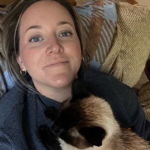 Meet your Posher, Caitlyn